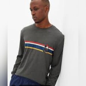 GAP X DISNEY MICKEY MOUSE LONG SLEEVE RELAXED FIT LIGHT HEATHER T-SHIRT. SZ XL.